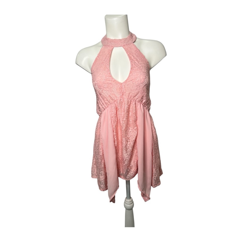 Venus Pink Lace Halter Keyhole Backless Top sz Medium
